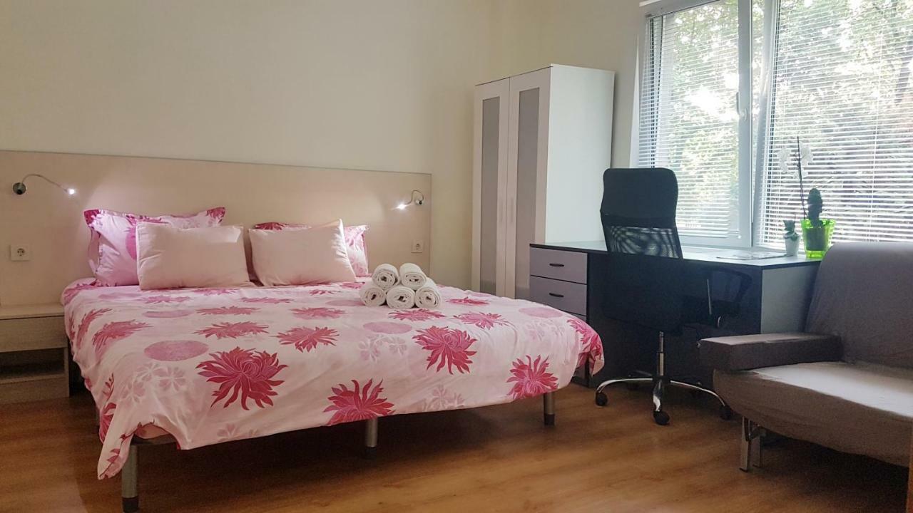 Malavi Top Center Studio Ruse! Comfort&Clean! Екстер'єр фото